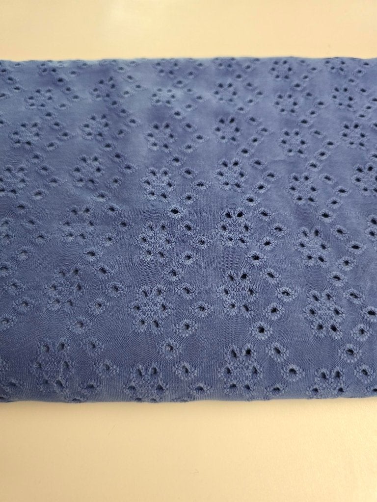 broderie jeans blauw stretch (111), Overige materialen, Blauw, 120 cm of meer, Nieuw