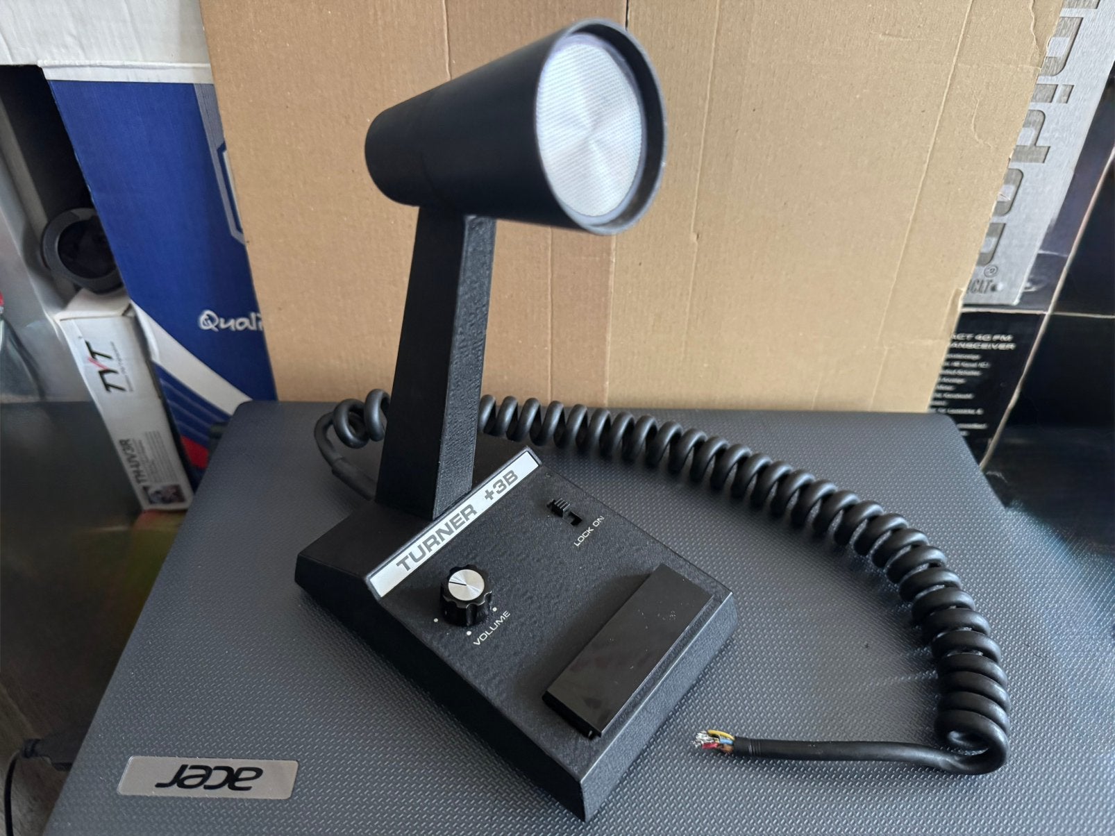 Tafelmic turner +3b nette staat pr incl vzk, Ophalen of Verzenden, Zender en Ontvanger