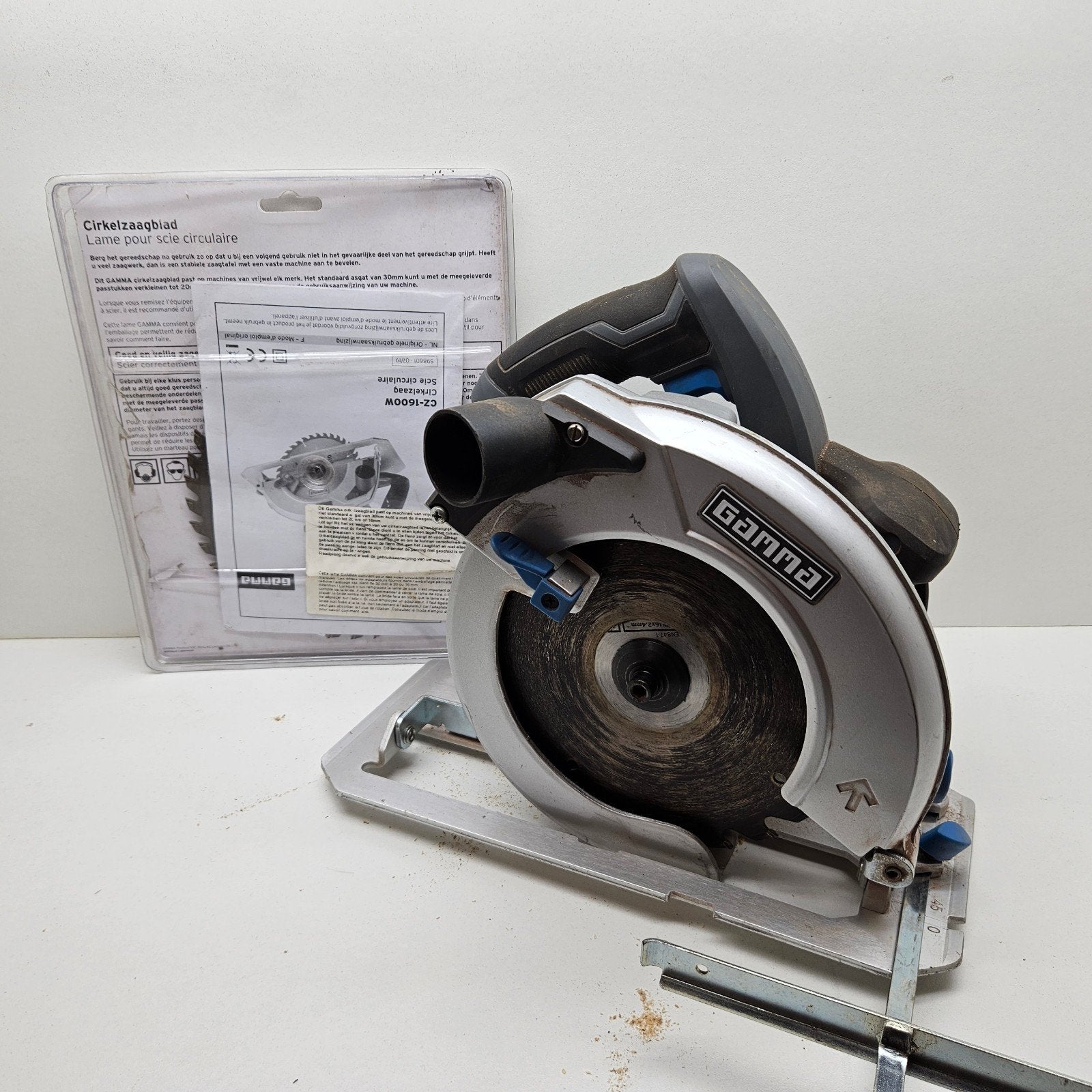Gamma Cirkelzaag CZ-1600W - Krachtige Zaagmachine, Gebruikt, Cirkelzaag, 70 mm of meer, Ophalen of Verzenden