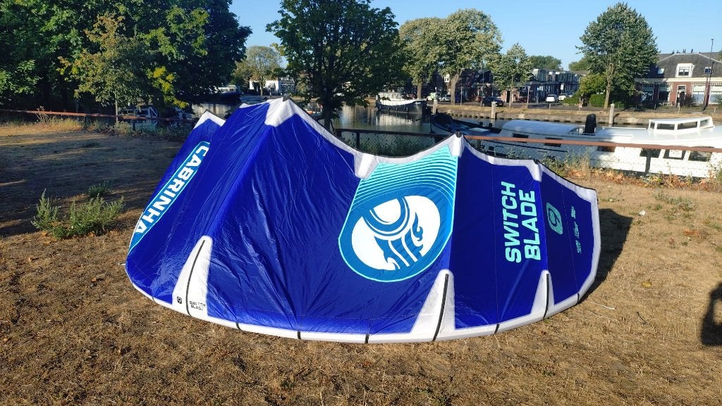 Cabrinha Switchblade 9 10 11 12 2026 kite Unify bar, 9 m², Geen board, Ophalen of Verzenden, Zo goed als nieuw