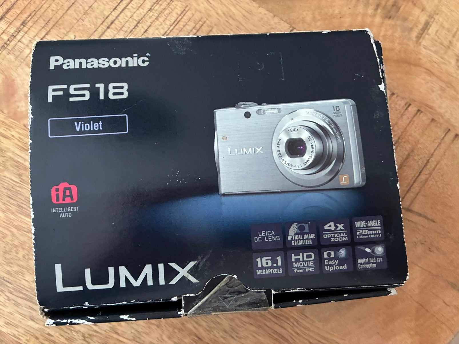 Panasonic Lumix FS18 Violet Compact Camera met accessoires, Ophalen of Verzenden, Zo goed als nieuw, Compact, 4 t/m 7 keer