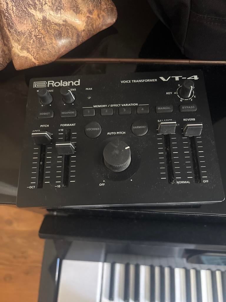 Roland VT-4 Voice Transformer - Vocal Effect Processor, Muziek en Instrumenten, Soundmodules, Gebruikt, Roland, Ophalen of Verzenden