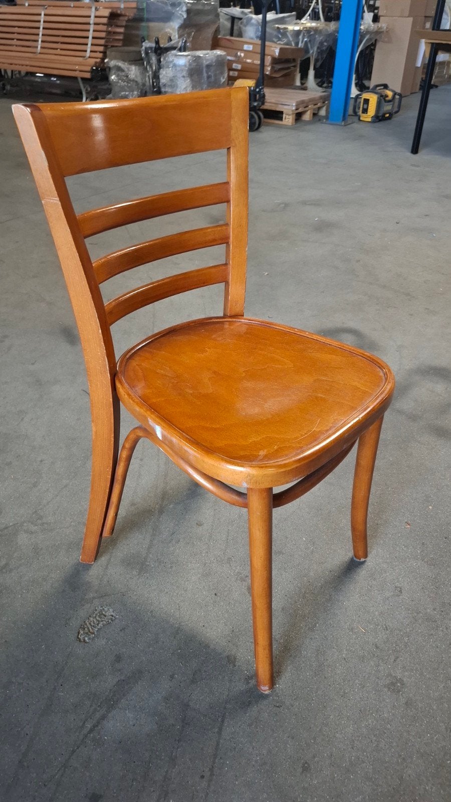36 thonet cafe bistro horeca stoelen gebogen hout partij, Bruin, Ophalen of Verzenden, Zo goed als nieuw, Vijf, Zes of meer stoelen