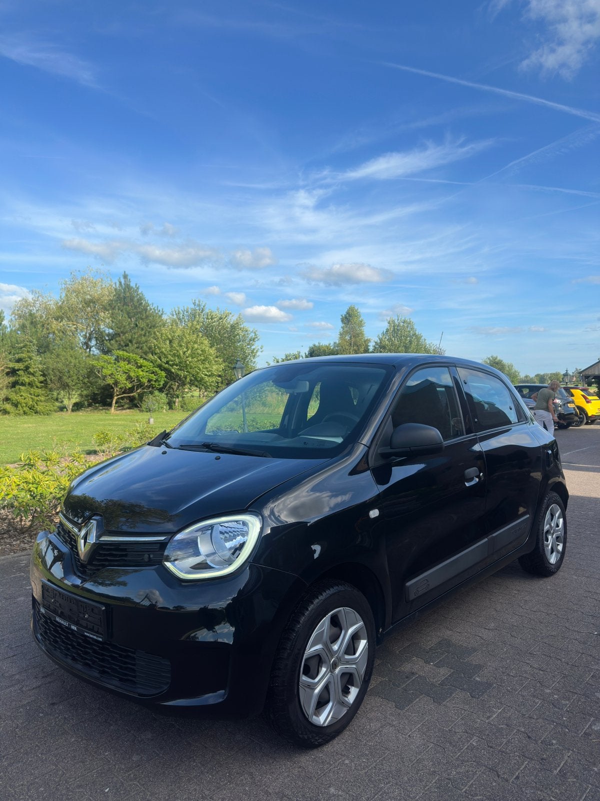 Renault Twingo 2020, Auto diversen, Schadeauto's, Ophalen, Renault, Zwart, Benzine