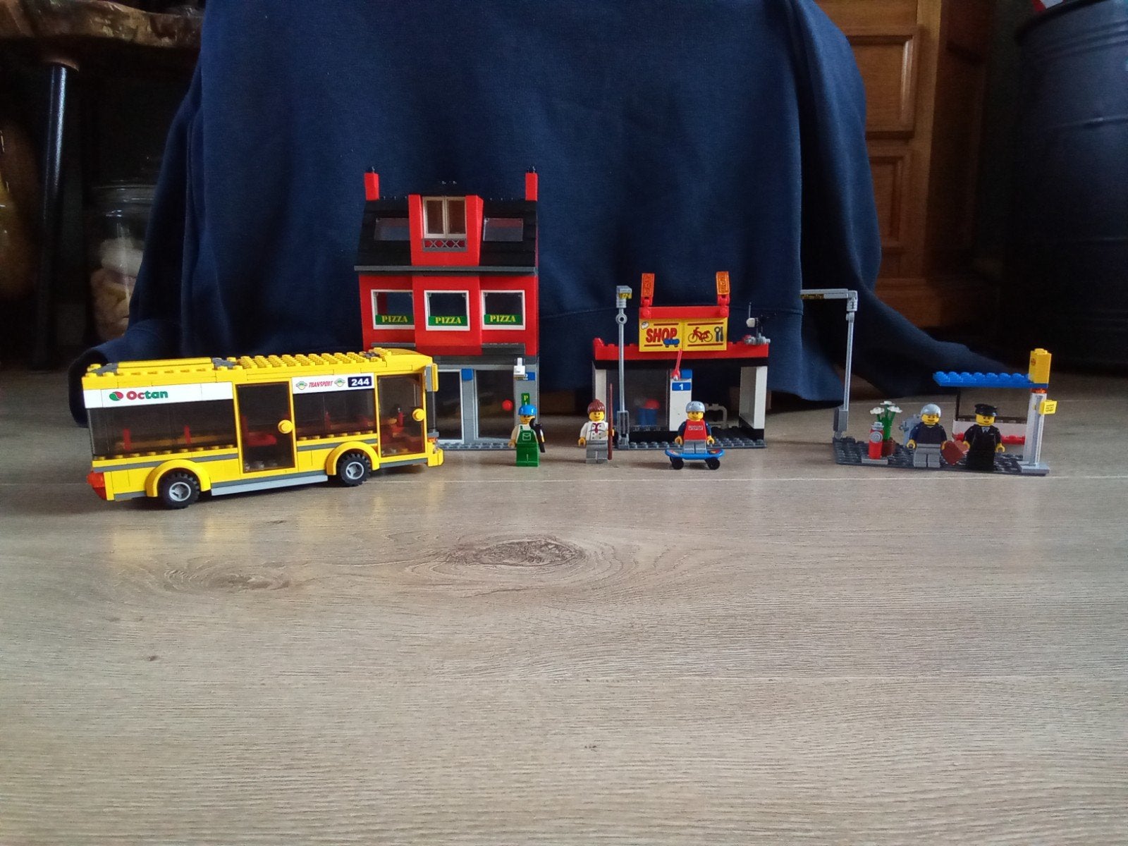 Lego 7641 stadscentrum, Lego, Ophalen of Verzenden, Compleet, Complete set