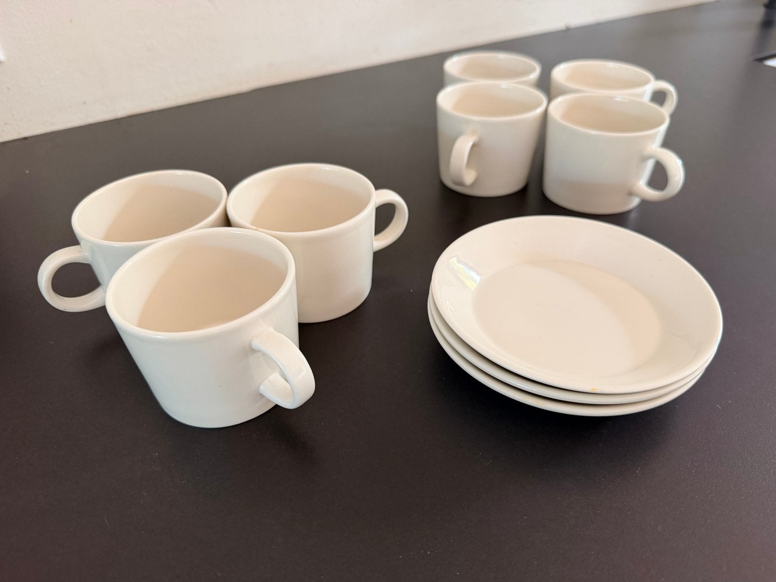 7 Iittala Teema espresso kopjes 100ml en 3 schotels, Gebruikt, Keramiek, Ophalen of Verzenden, Modern
