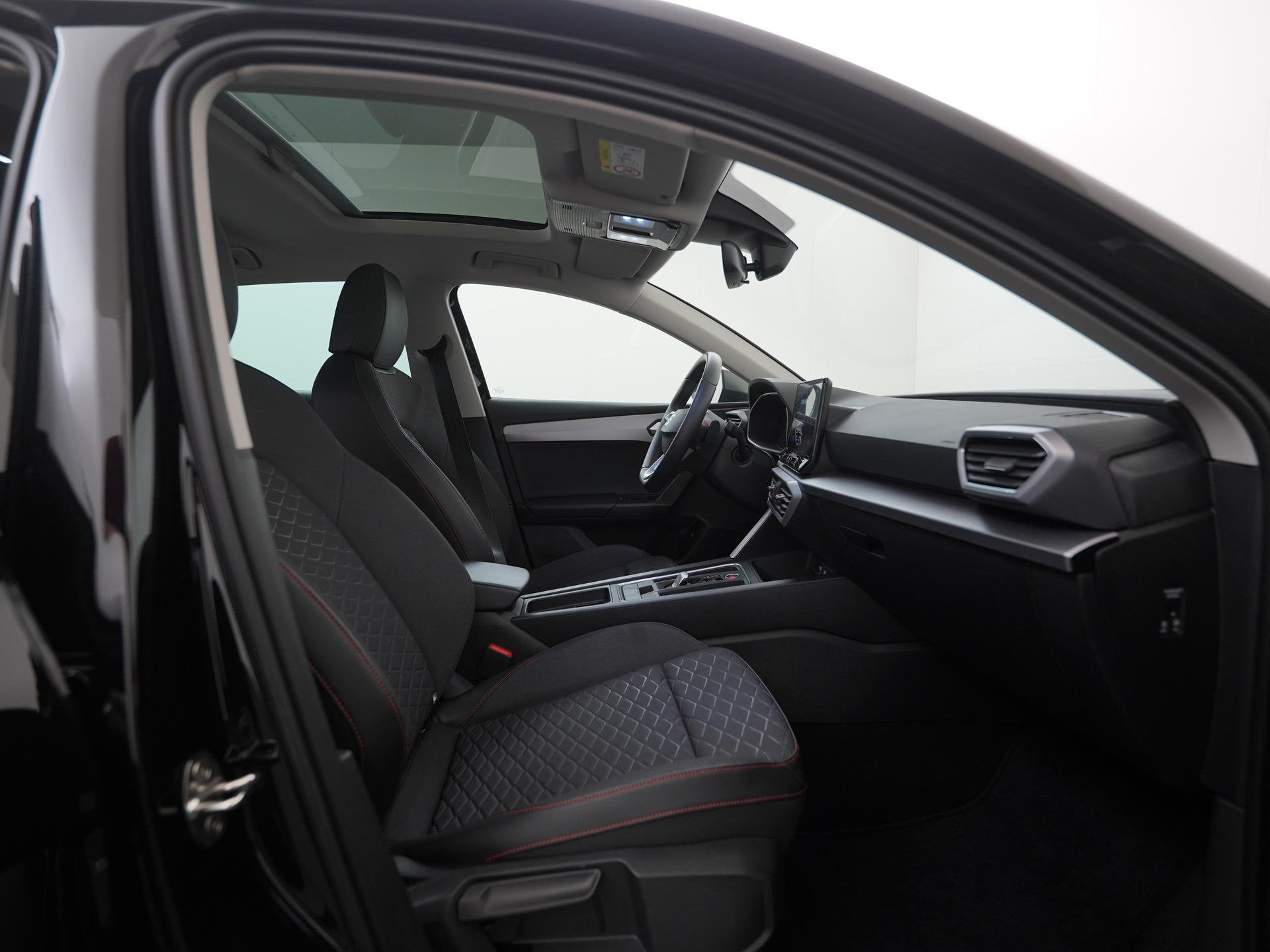SEAT Leon 1.4 TSI eHybrid PHEV FR | Schuifdak | Stuurverwarm, Auto's, Seat, Stof, Gebruikt, 4 cilinders, Leon