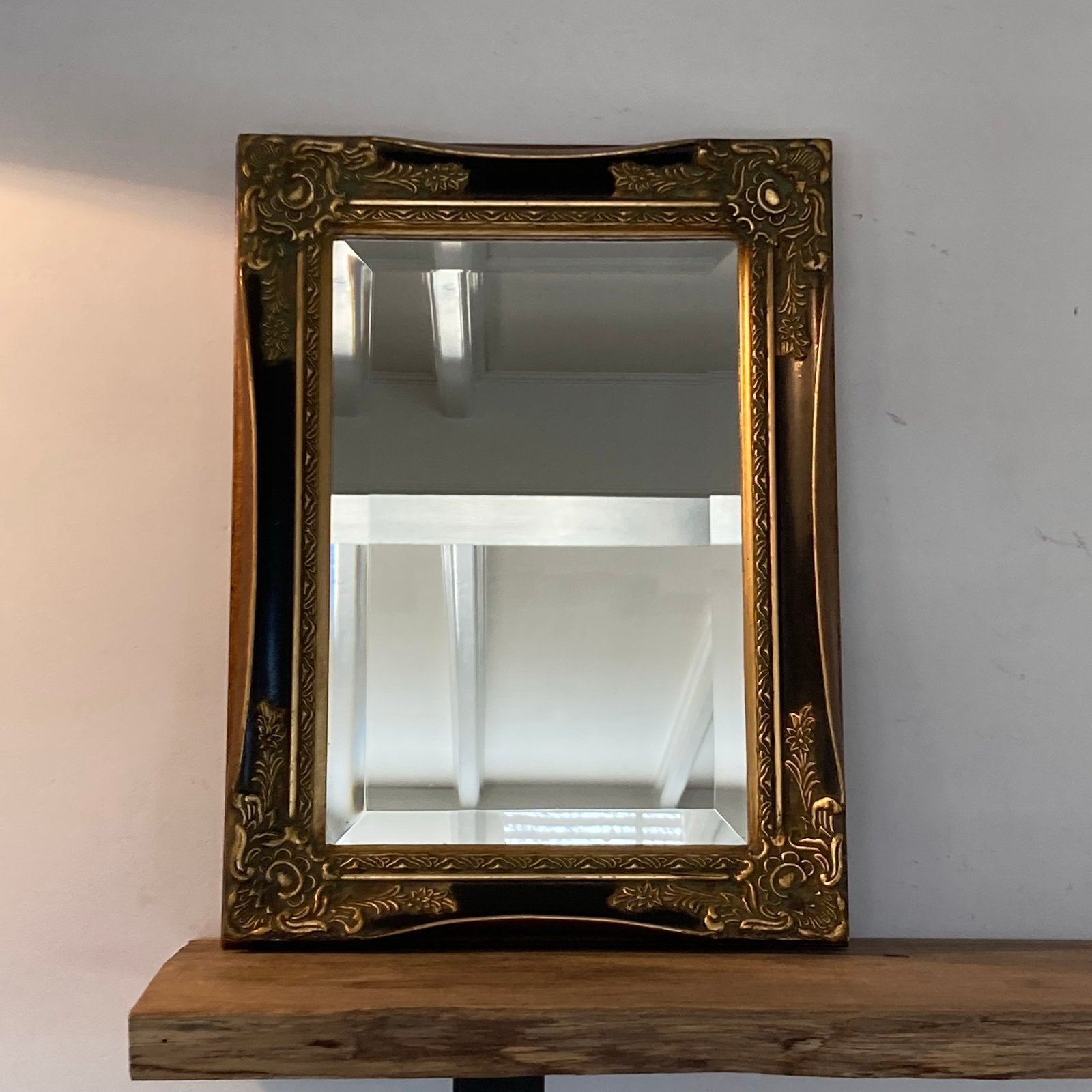 Barok Spiegel 40x30 cm - Goudkleurige Lijst, Antiek en Kunst, Curiosa en Brocante, Ophalen of Verzenden