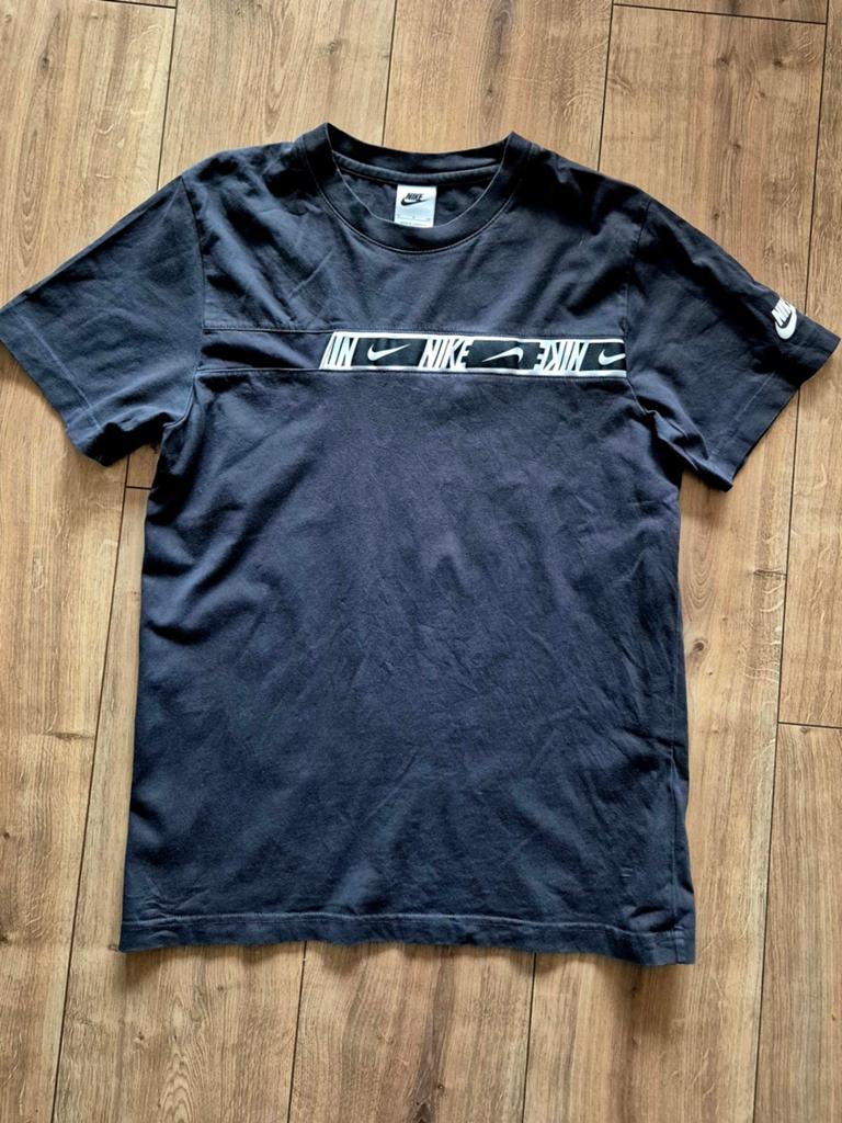 Nike donkergrijs shirt/ maat S, Kleding | Heren, T-shirts, Ophalen of Verzenden, Zo goed als nieuw, Grijs, Nike