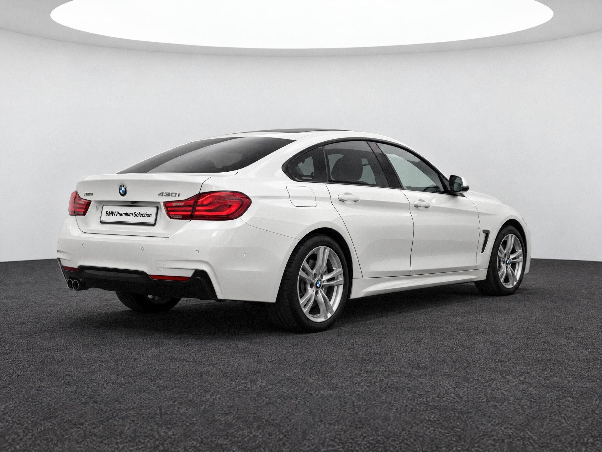 BMW 4 Serie Gran Coupé 430i xDrive M Sport Automaat / Achte, Auto's, 15 km/l, Gebruikt, Alcantara, Wit