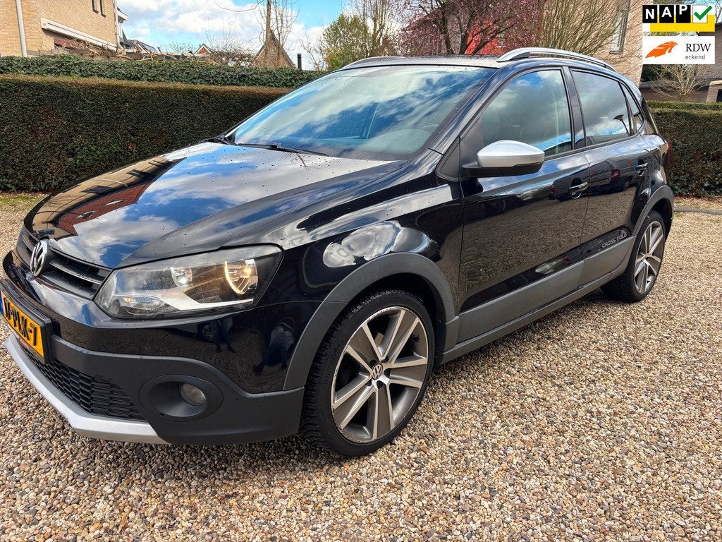 Volkswagen Polo 1.2 TSI Cross | AUTOMAAT | LMV | CRUISE |, Auto's, Volkswagen, Euro 5, Stof, Zwart, Zwart