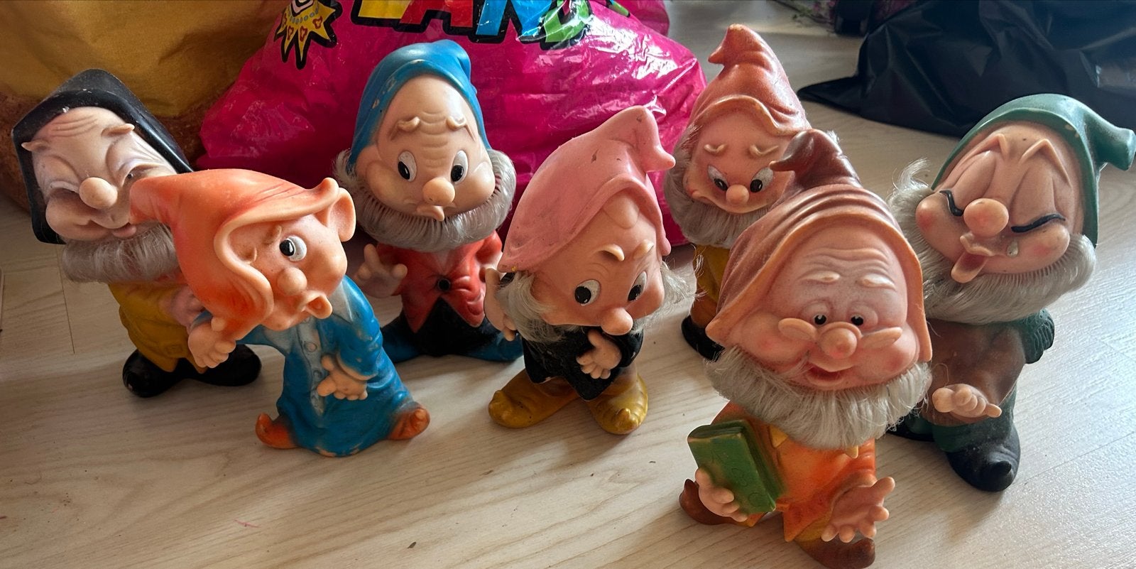 Vintage 7 Dwergen Beeldjes - Sneeuwitje is al weg!, Verzamelen, Ophalen of Verzenden, Gebruikt