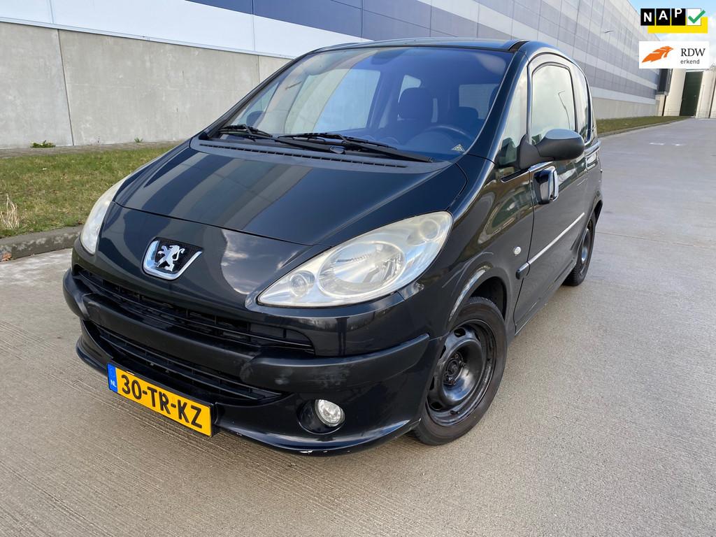 Peugeot 1007 1.4 Sesam Gentry AIRCO/NAP/ELEK.RMN, Auto's, Voorwielaandrijving, Electronic Stability Program (ESP), Stof, Zwart