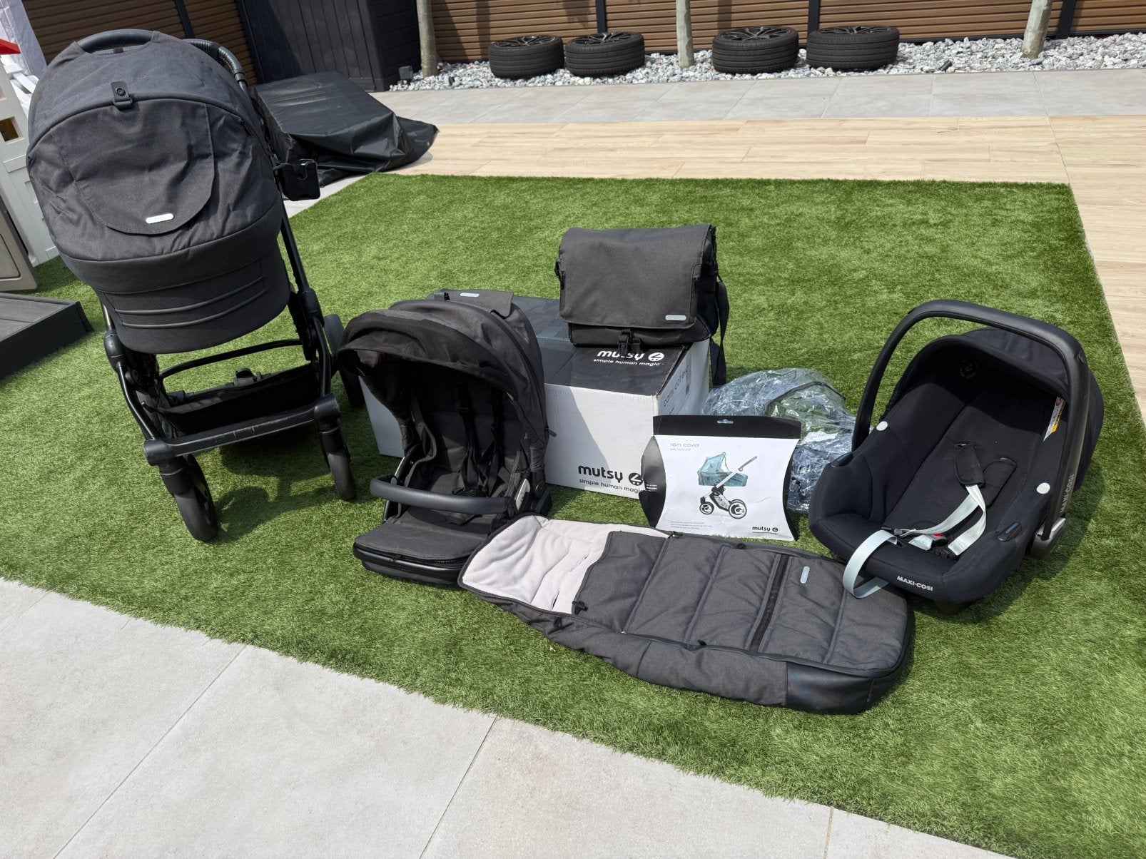 Mutsy Evo kinderwagen set inclusief Maxi-Cosi complete set, Ophalen, Zo goed als nieuw, Mutsy