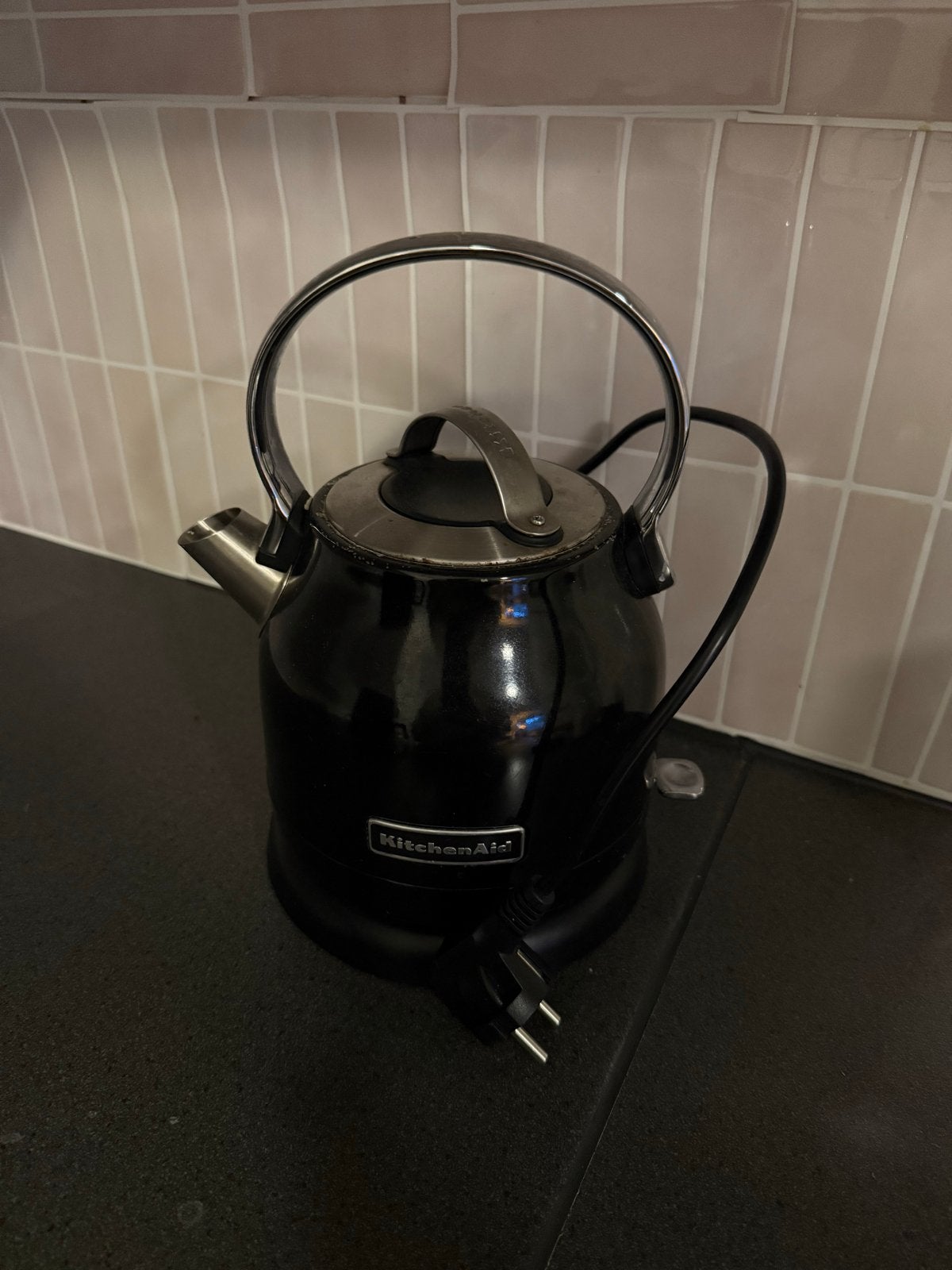 KitchenAid Waterkoker 1,25L - Onyx Zwart, 1 tot 2 liter, Ophalen, Gebruikt, Rvs