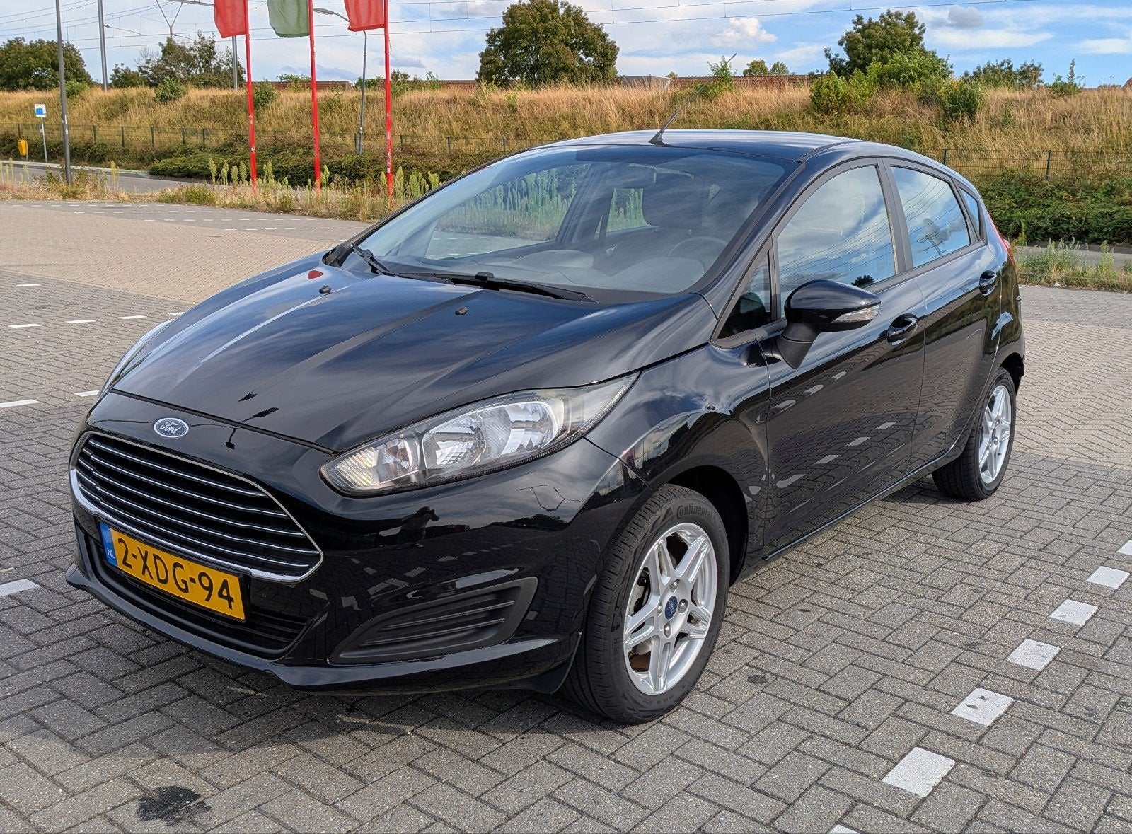Ford Fiësta Style 1.0 65PK 5D 2014 Zwart nw. distributieriem, Dealer onderhouden, Stof, Zwart, 525 kg