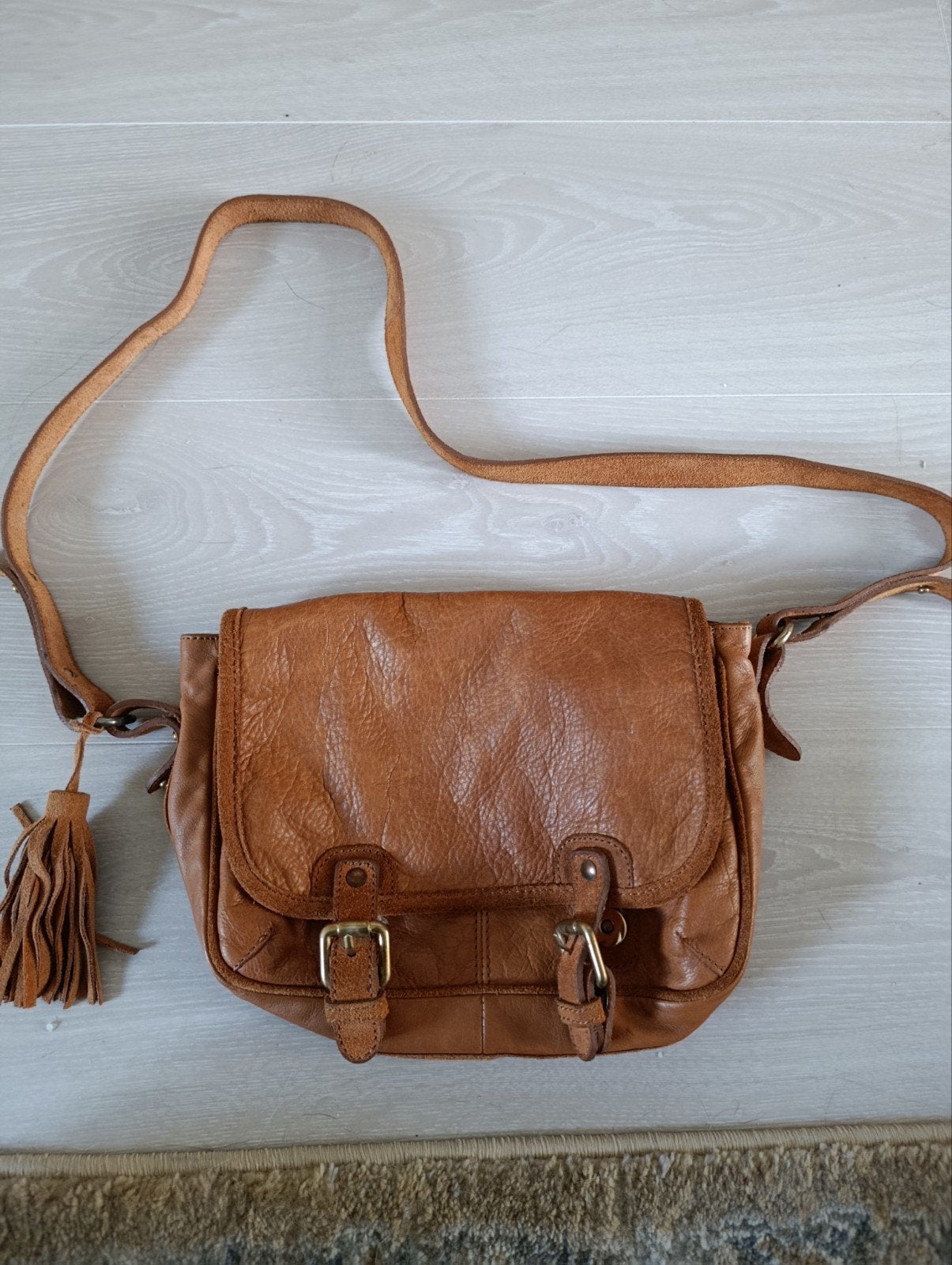 Massimo Dutti Leren Tasje - Bruin Schoudertasje, Sieraden, Tassen en Uiterlijk, Ophalen of Verzenden, Gebruikt, Bruin, Schoudertasje