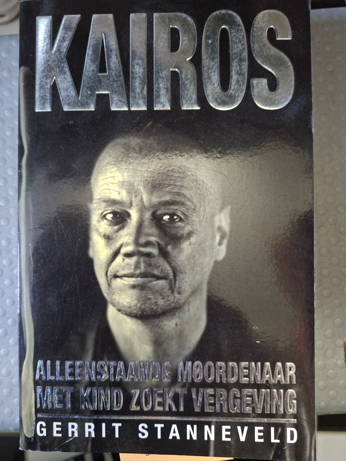 Kairos - Alleenstaande moordenaar met kind zoekt vergeving, Boeken, Ophalen of Verzenden, Gelezen, Gerrit Stanneveld, Nederland
