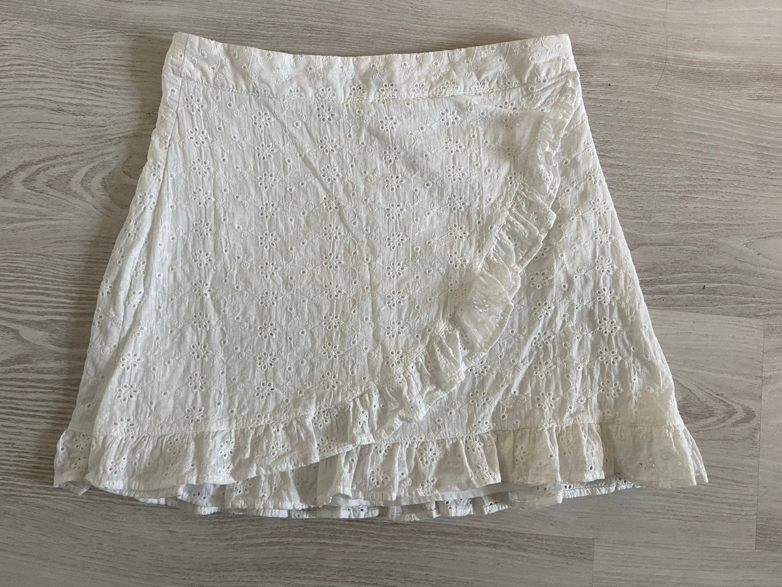 Wit broderie rokje maat S van FB Sister, Kleding | Dames, Wit, Ophalen of Verzenden, Maat 36 (S), Gedragen