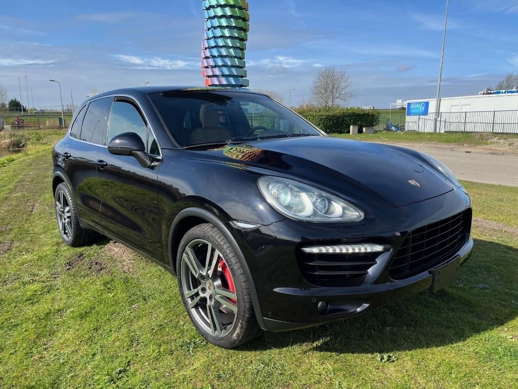 Porsche Cayenne Turbo 2011 Youngtimer, Automaat, Cayenne, 4800 cc, 8 cilinders