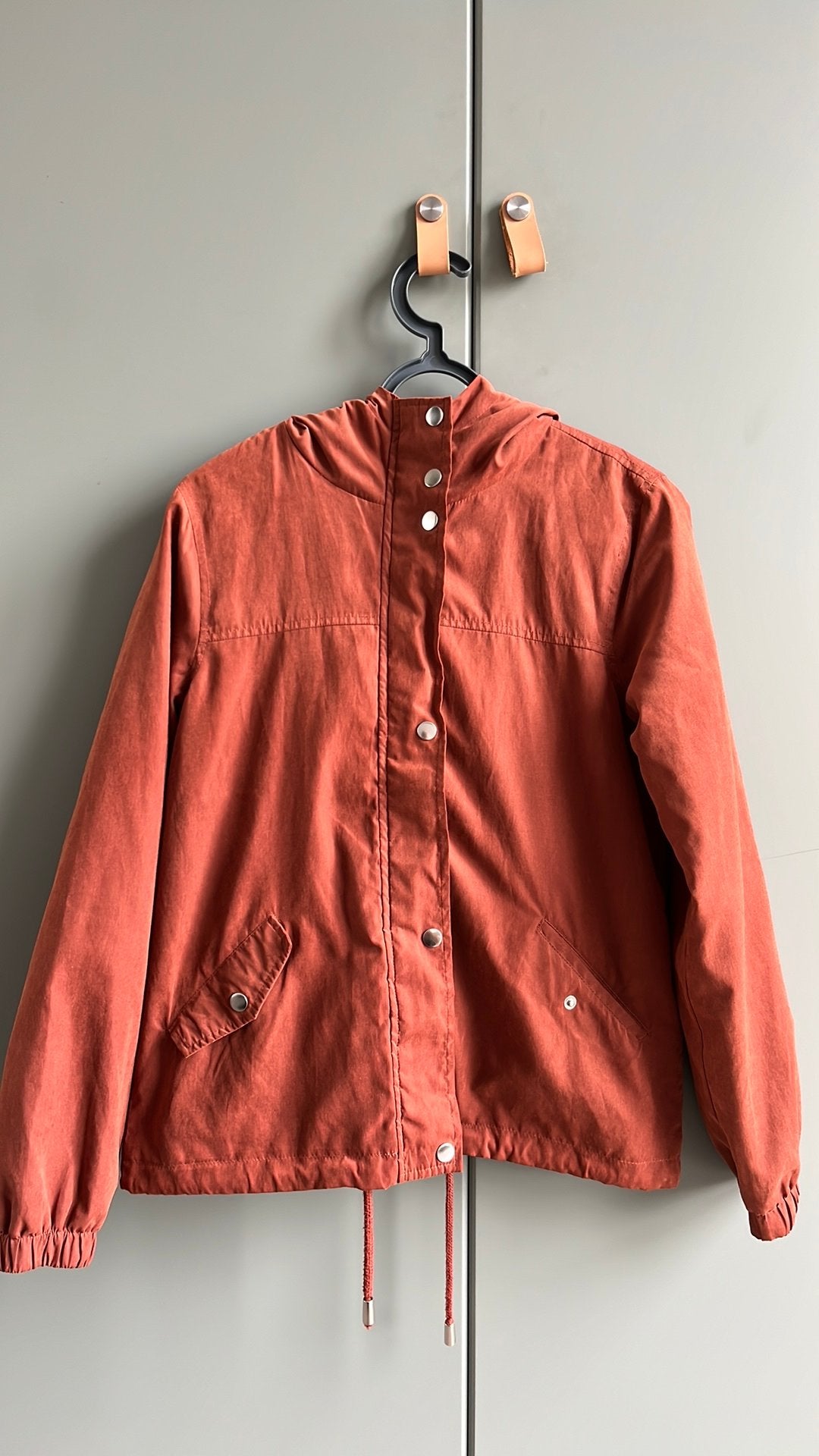 Ophalen: terrakleur jas JDY met capuchon, maat XS, Ophalen, Zo goed als nieuw, Maat 34 (XS) of kleiner, Bruin