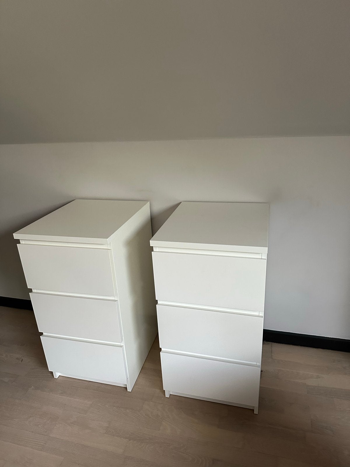 Ikea Malm 3 lades / nachtkastje, Ophalen, Overige materialen, Minder dan 50 cm, Zo goed als nieuw