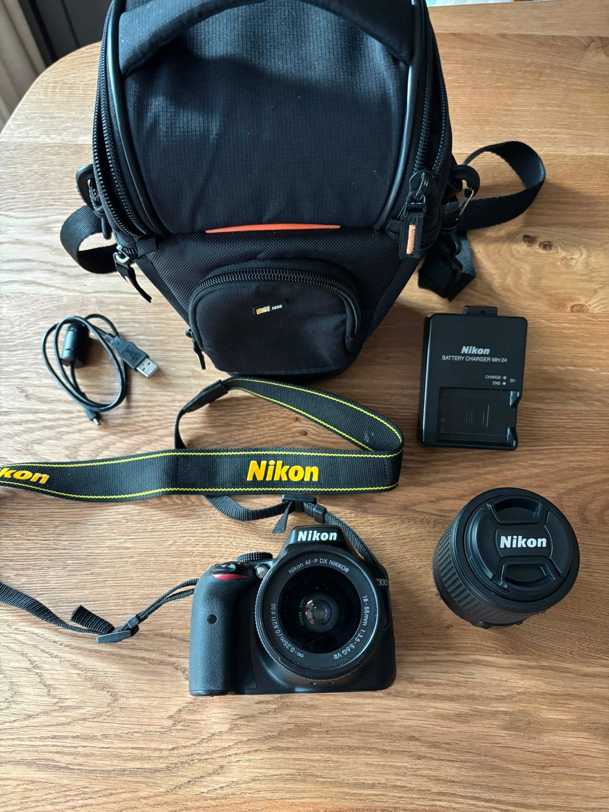 Nikon D3300 incl. 2 lenzen en tas, Audio, Tv en Foto, Fotocamera's Digitaal, Ophalen, Gebruikt, Spiegelreflex, 24 megapixels