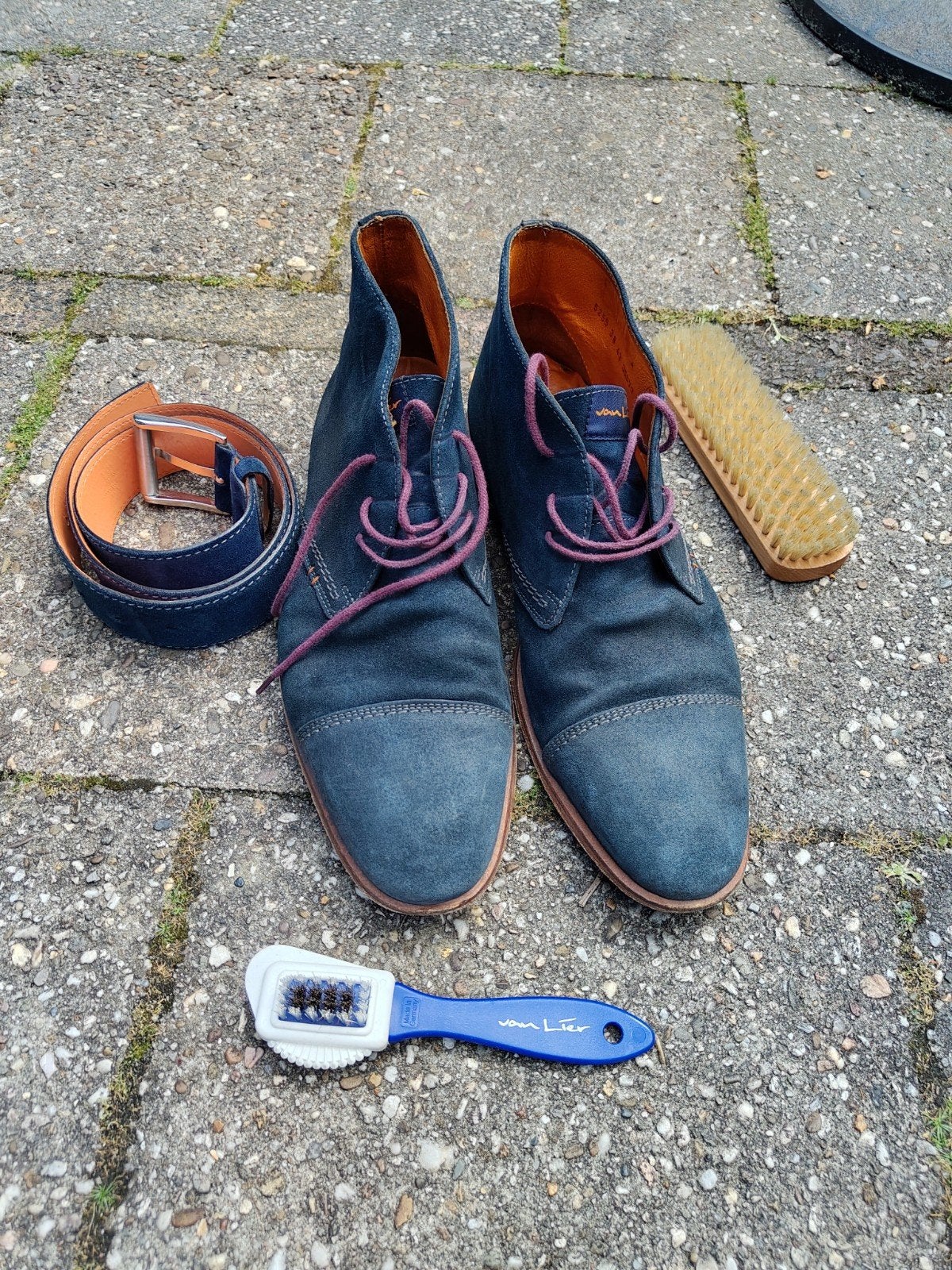 Van Lier suède blauwe schoenen maat 43 met bijpassende riem, Kleding | Heren, Schoenen, Ophalen of Verzenden, Gedragen, Blauw