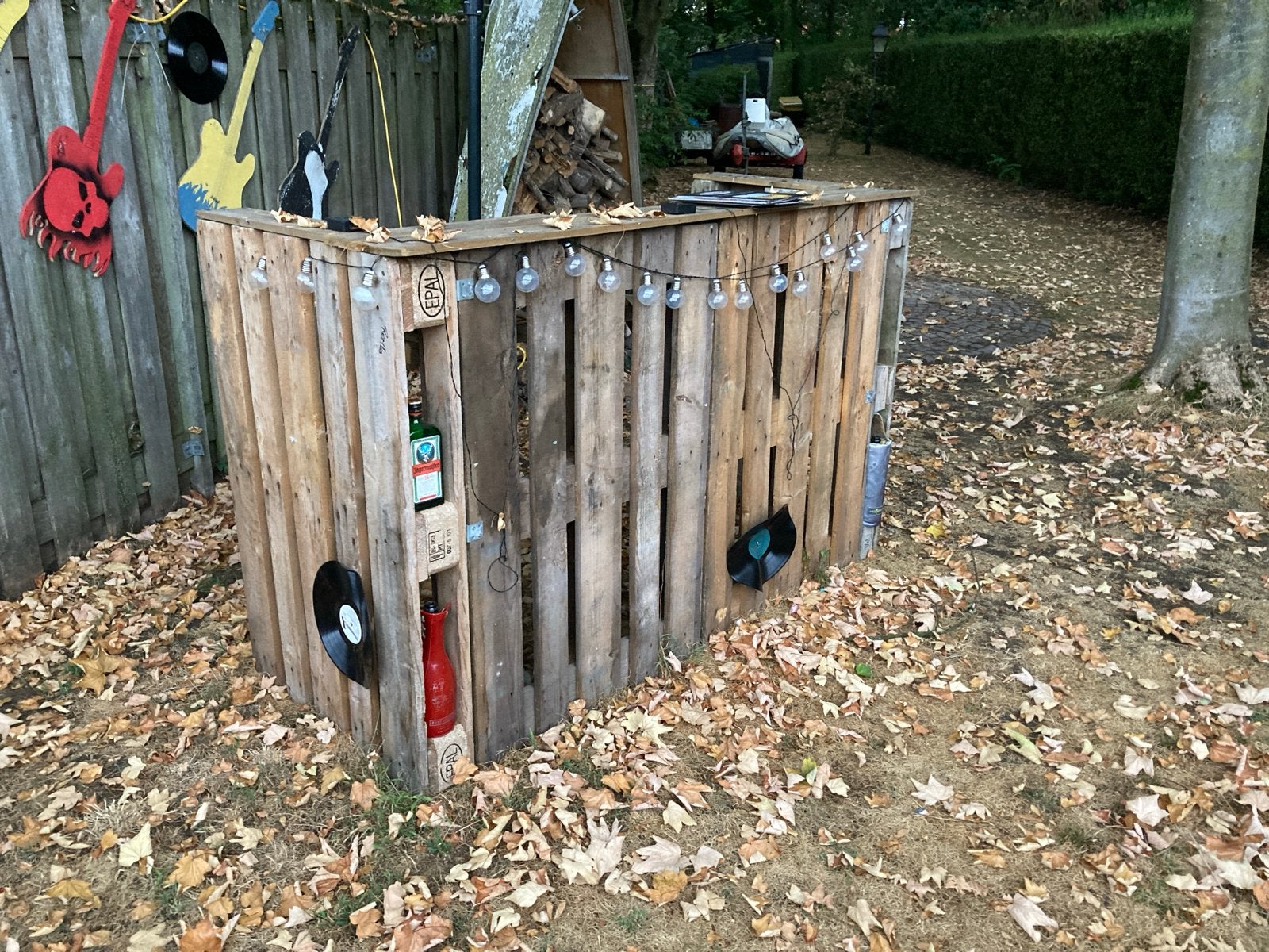 Buitenbar van europallets, Tuin en Terras, Tuinmeubel-accessoires, Ophalen of Verzenden, Gebruikt