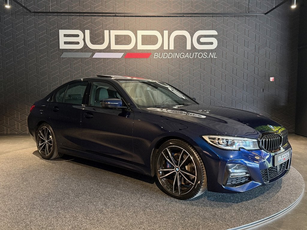 BMW 3-serie 330i High Exe | M-sport | Schuifdak | Trekhaak |, Automaat, 1998 cc, Achterwielaandrijving, Gebruikt