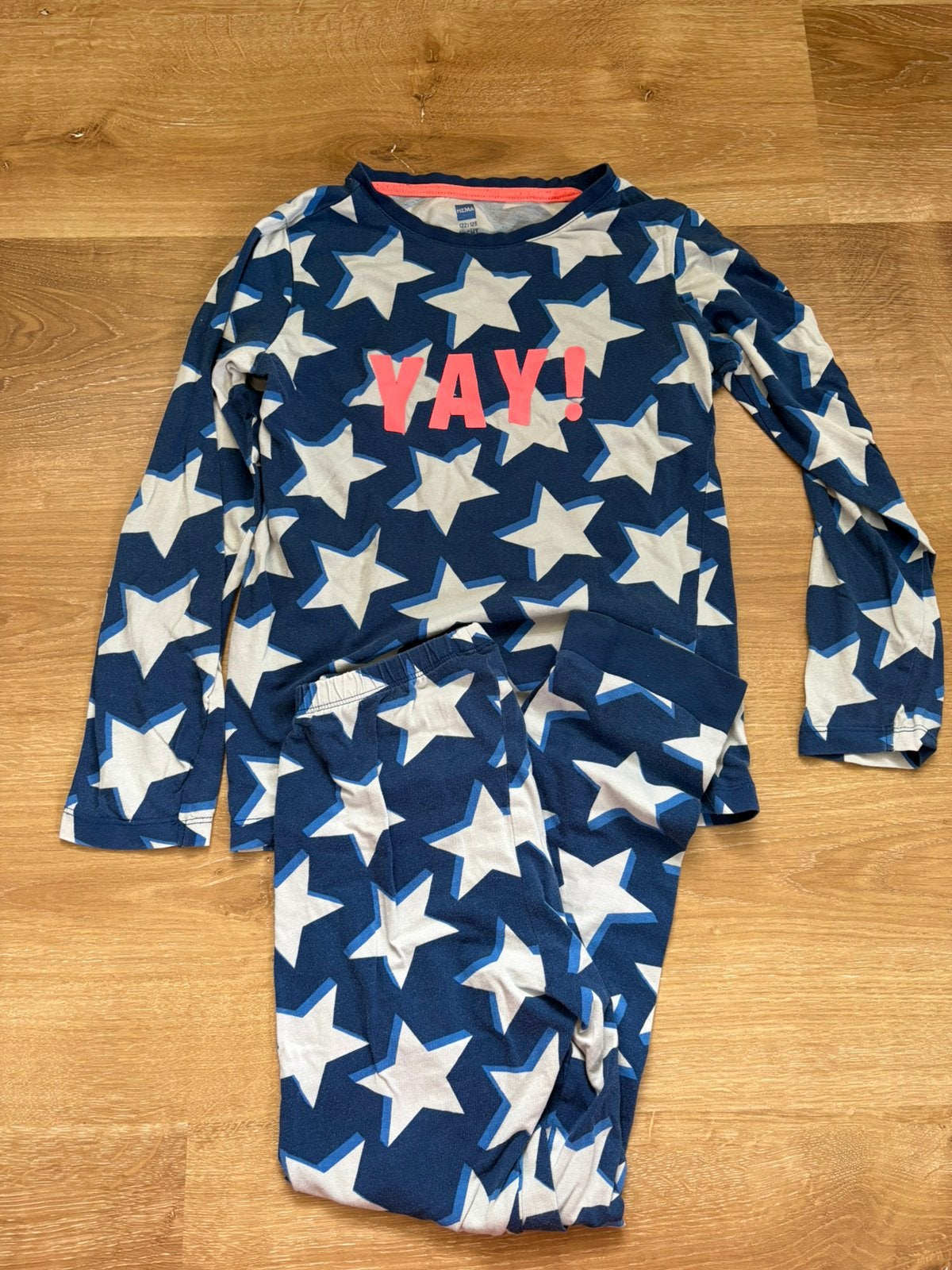 Pyjama blauw maat 122/128, Kinderen en Baby's, Kinderkleding | Maat 122, Ophalen of Verzenden, Nacht- of Onderkleding
