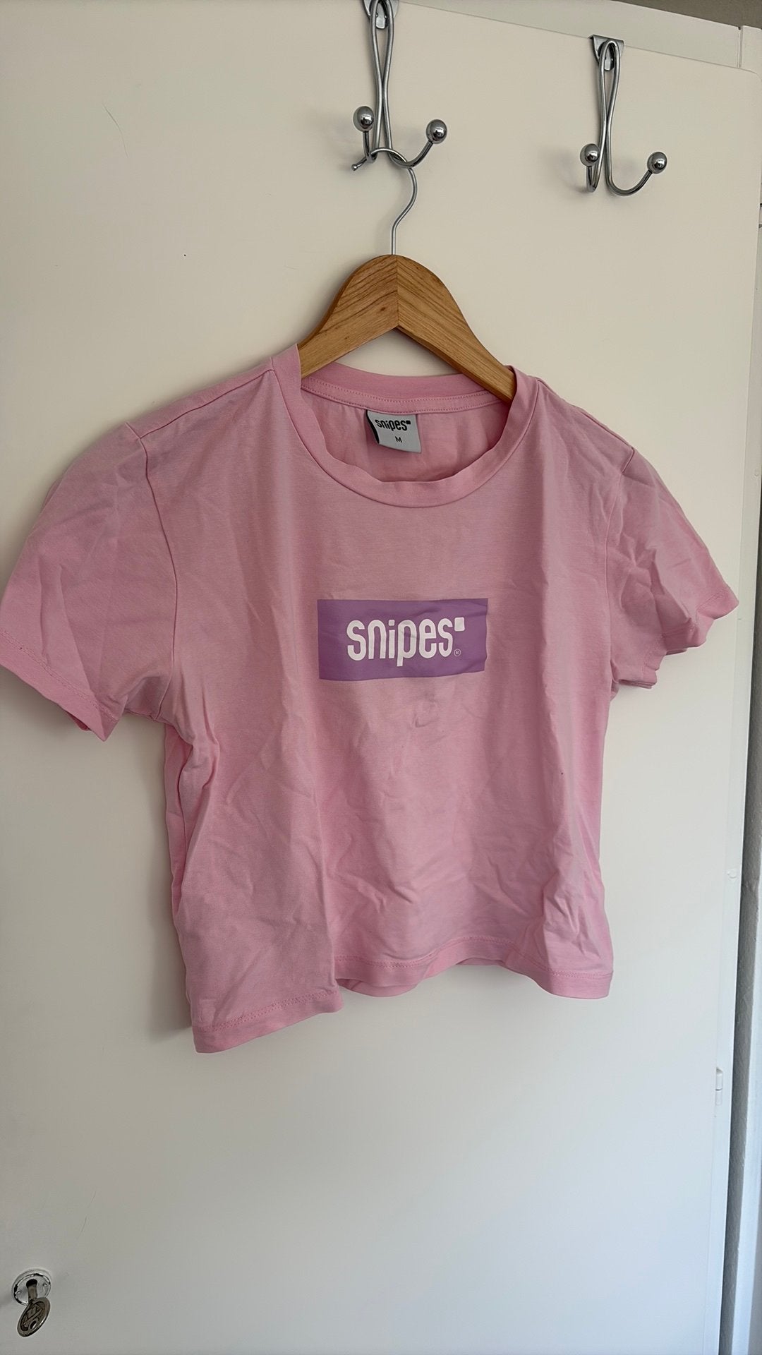 Roze Snipes crop top met korte mouwen, maat M, Kleding | Dames, Maat 38/40 (M), Ophalen of Verzenden, Zo goed als nieuw, Korte mouw