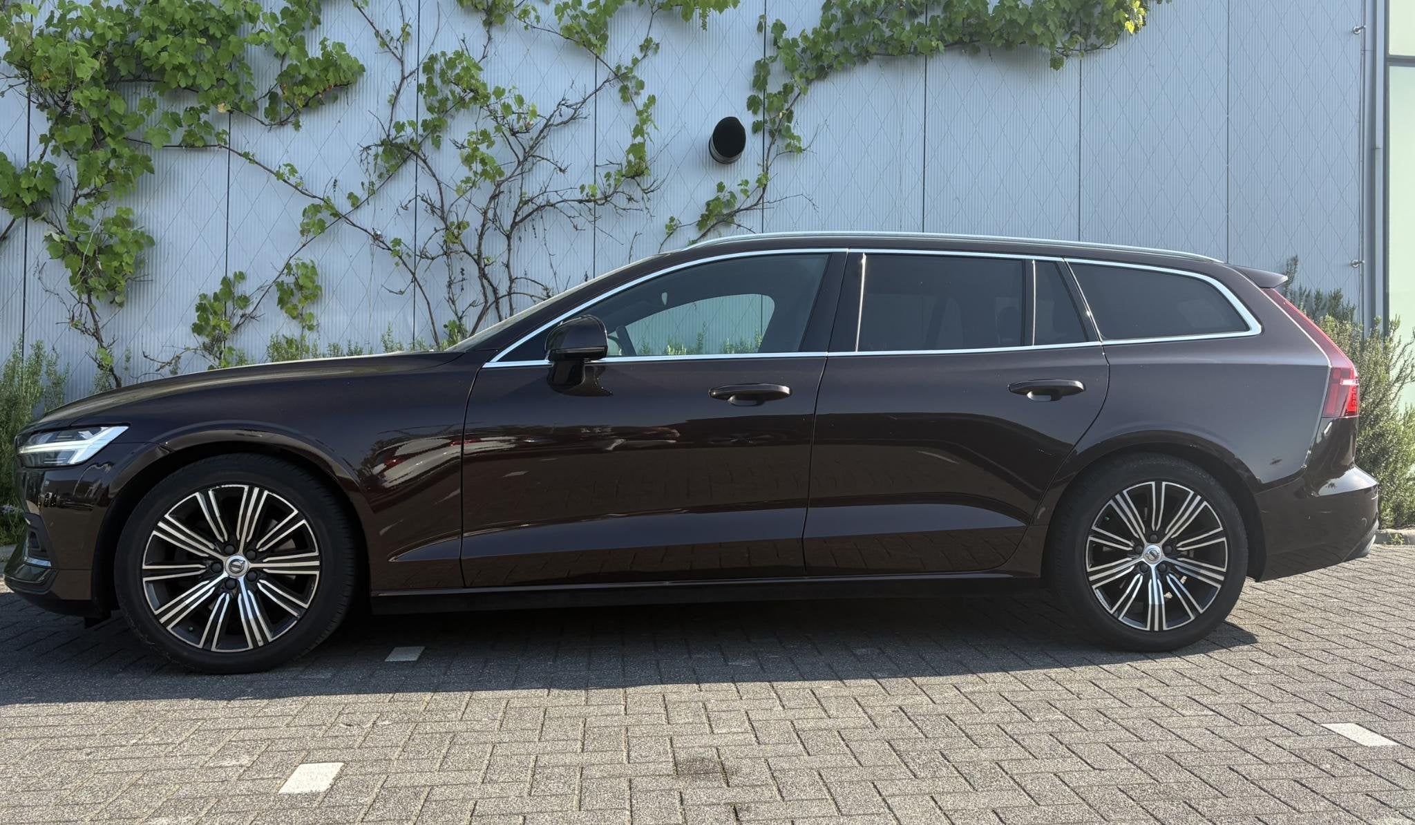 Volvo V60 2.0 T4 Inscription | Nappaleder | Stoelventilatie, 12 maanden, Euro 6, 1603 kg, 93 €/maand