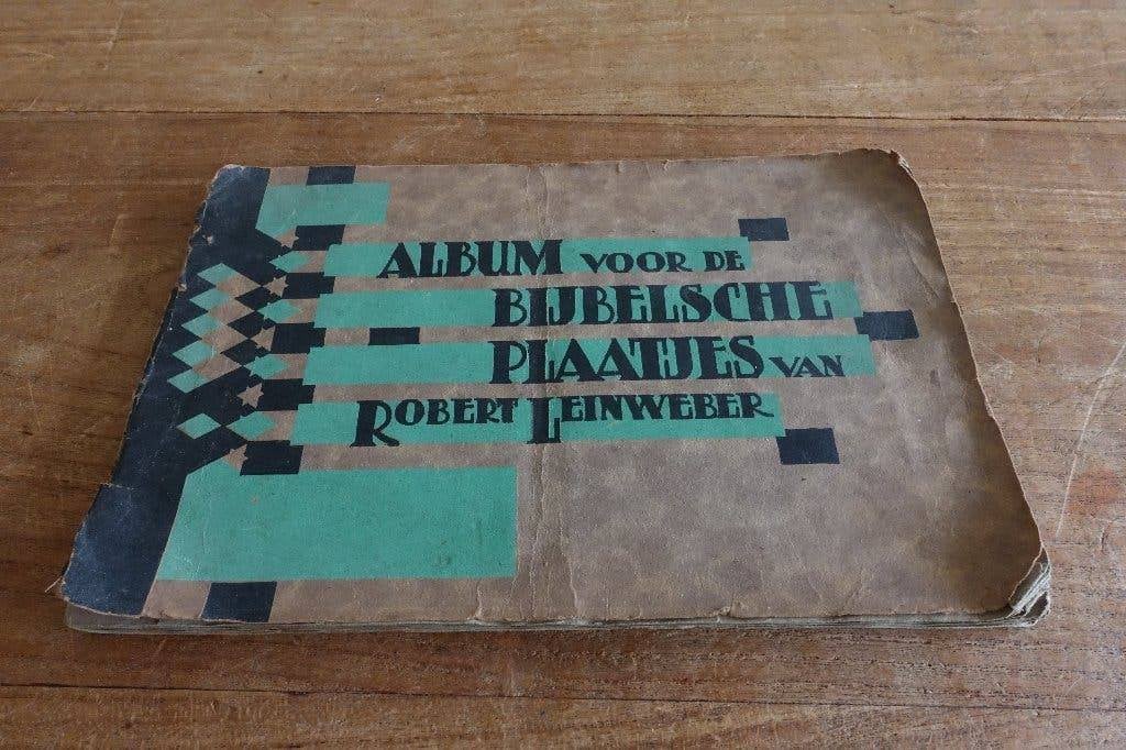 Album voor Bijbelsche plaatjes robert Leinweber 1937, Ophalen of Verzenden, Gelezen, Plaatjesalbum