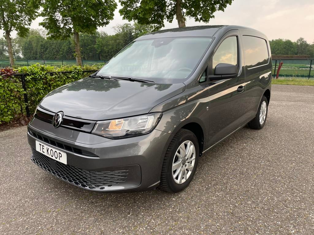VOLKSWAGEN CADDY 1.5 TSI AUTOMAAT BJ 2021 grijs kenteken !, Auto's, Stof, Volkswagen, 650 kg, Zilver of Grijs
