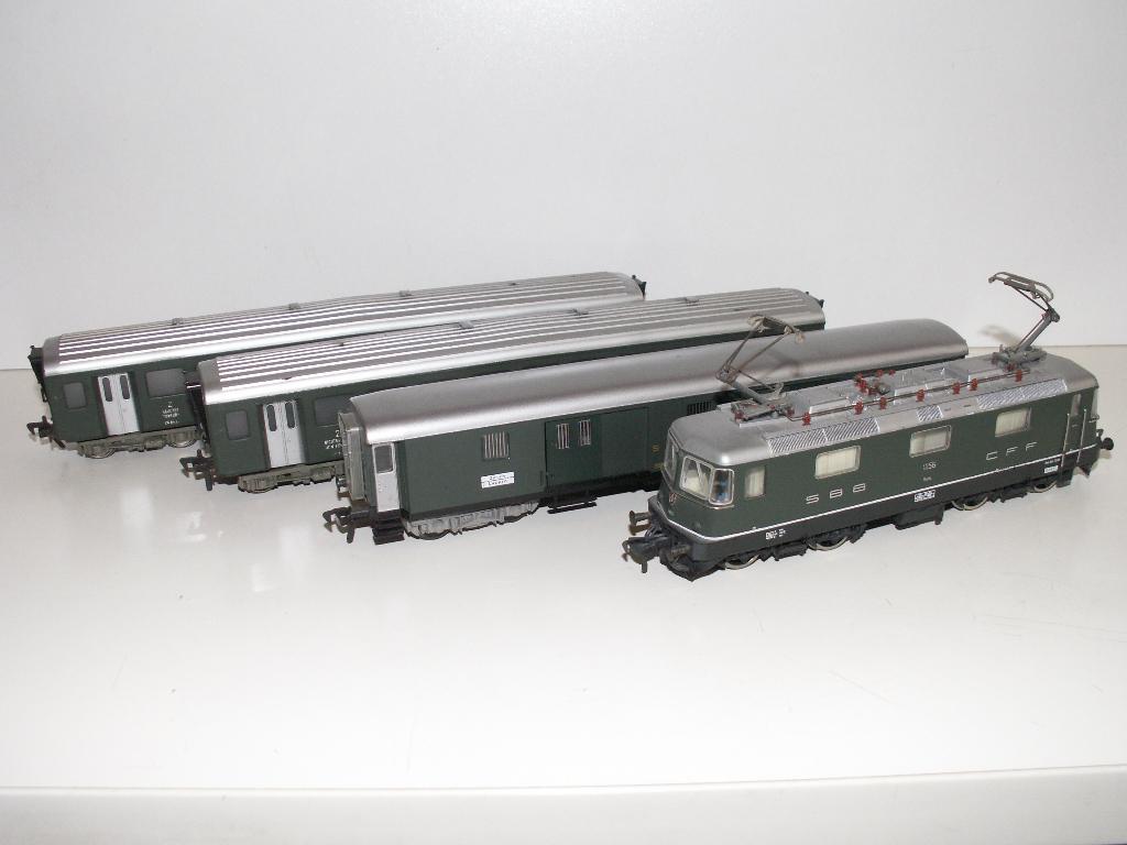 Fleischmann Loc's - Wagons - sets, Gelijkstroom, Fleischmann, Ophalen of Verzenden, Analoog