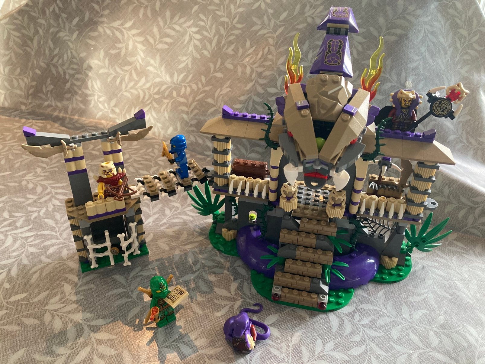 Lego 70749 Enter the Serpent, Inclusief minifiguren, Gebruikt, Lego, Ophalen of Verzenden