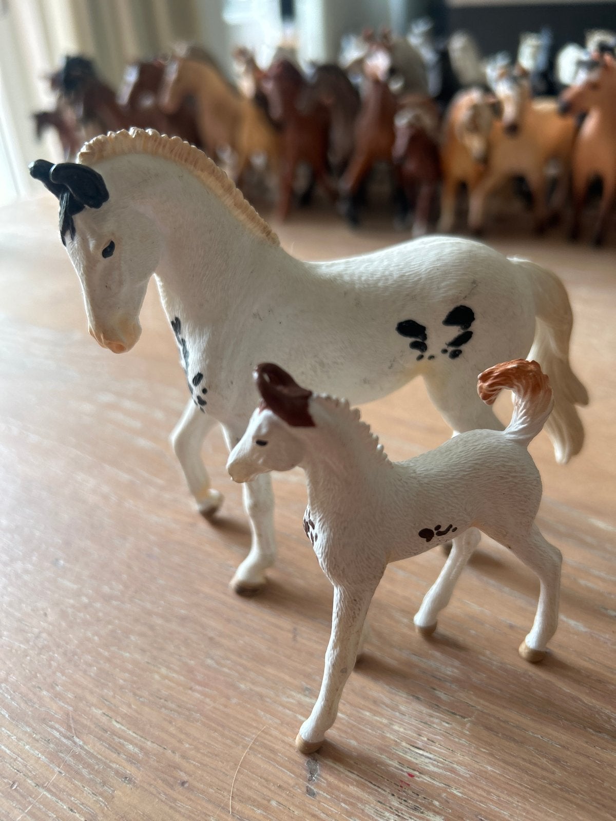 Schleich Knabstrupper Familie: Merrie & Veulen (Dalmatiër), Ophalen of Verzenden, Gebruikt, Jongen of Meisje