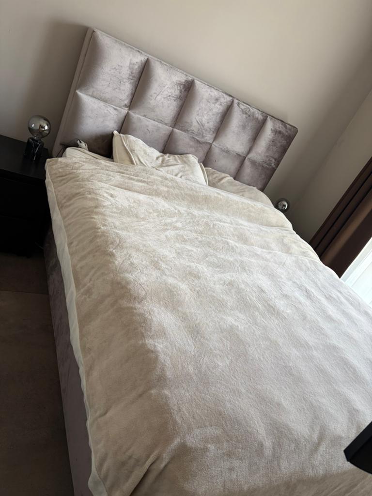 Boxspring inclusief opbergruimte 160x200, Ophalen, Zo goed als nieuw, Tweepersoons, 160 cm