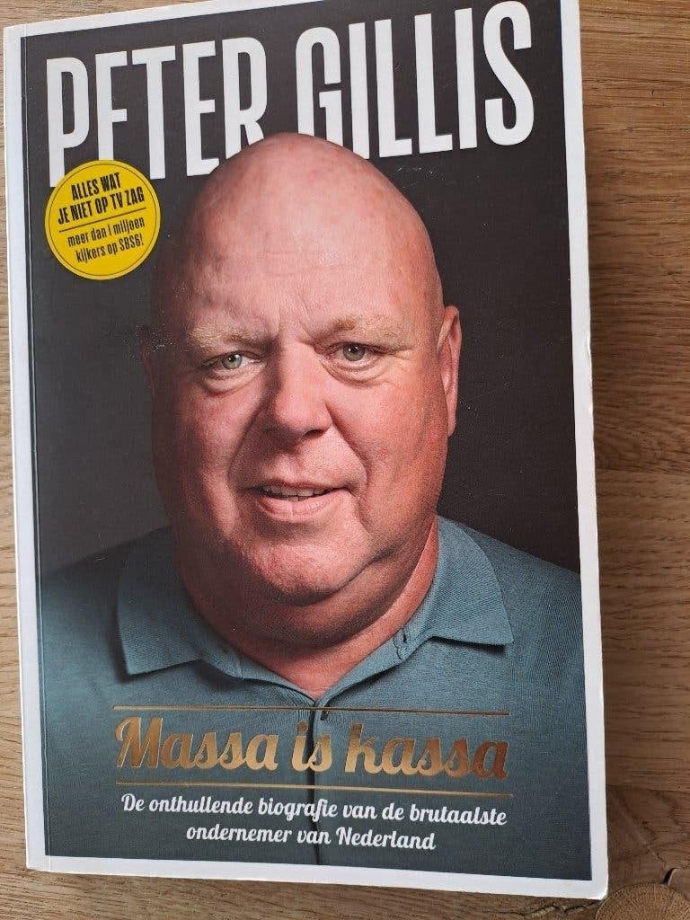 PETER GILLES. MASSA IS KASSA. MET HANDTEKENING., Ophalen of Verzenden, Gelezen, Film, Tv en Media