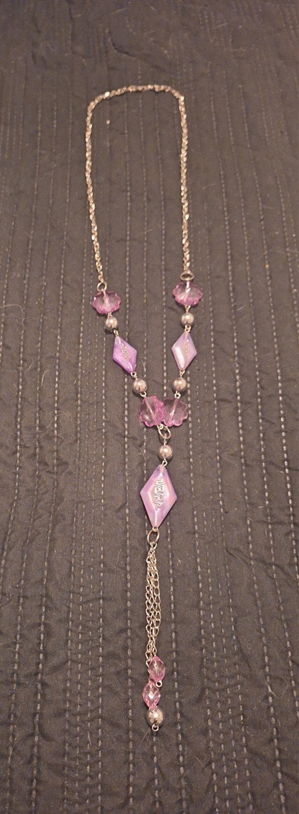 Ketting met paarse kralen., Met hanger, Kunststof, Paars, Nieuw