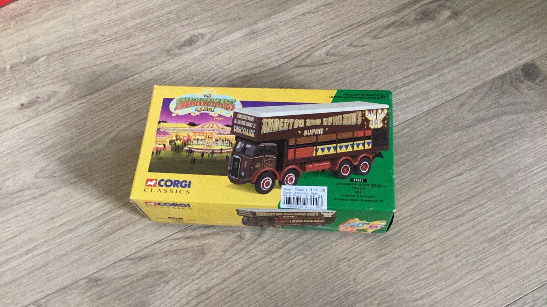 Corgi Pinder circus miniatuur auto, Hobby en Vrije tijd, Ophalen of Verzenden, Zo goed als nieuw, Bus of Vrachtwagen, Corgi