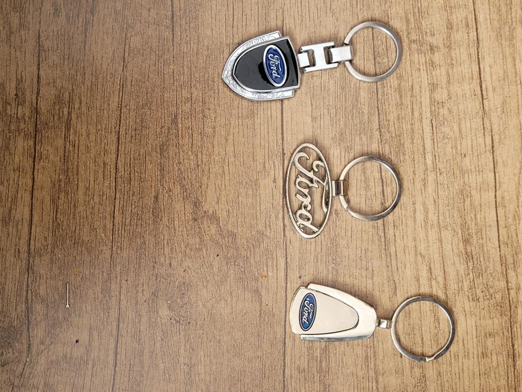 Set van 3 Ford sleutelhangers, Verzamelen, Sleutelhangers, Ophalen of Verzenden, Gebruikt, Merk