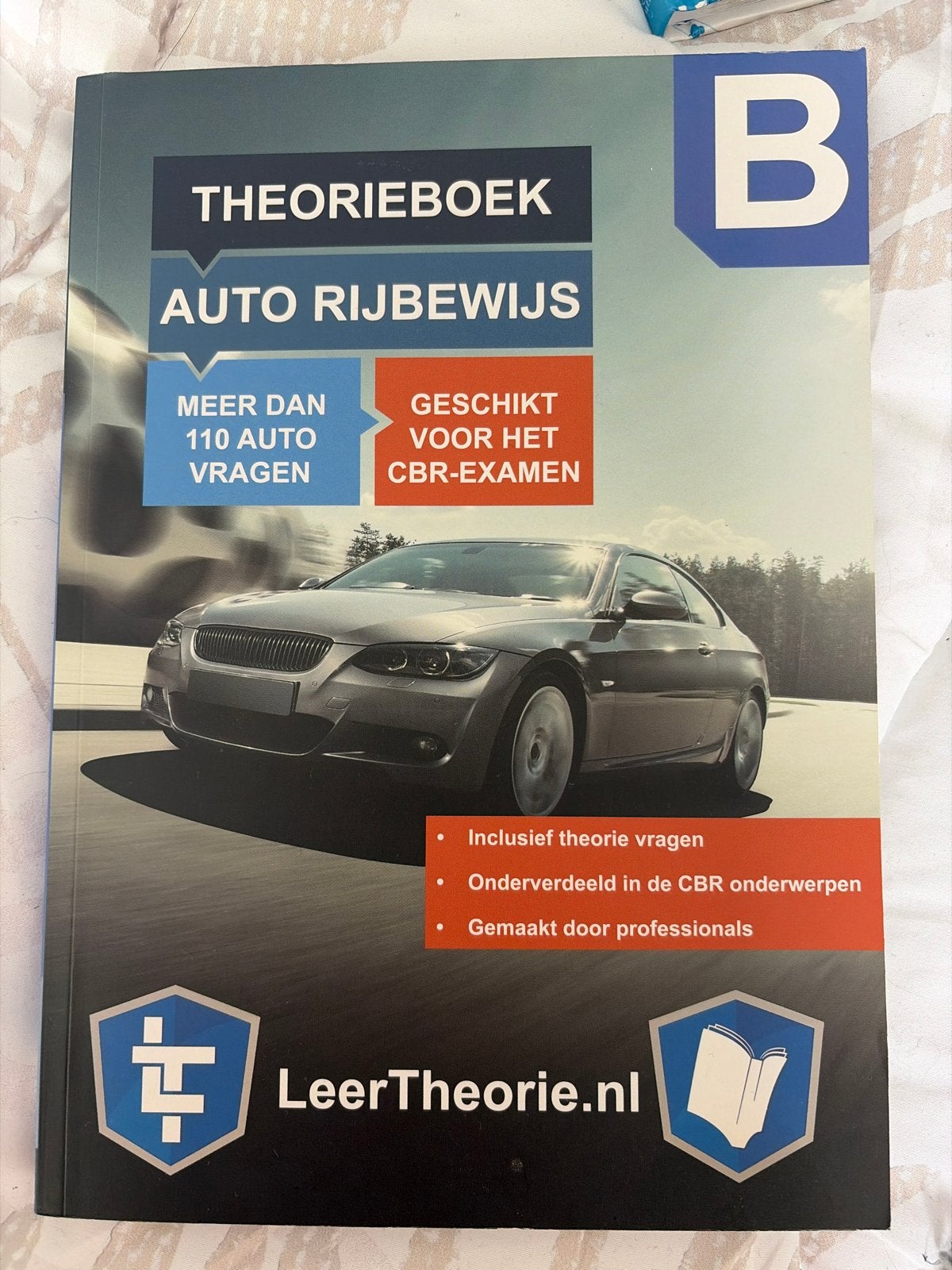 Theorieboek Auto Rijbewijs B - LeerTheorie punt nl, Ophalen, Zo goed als nieuw, Overige niveaus