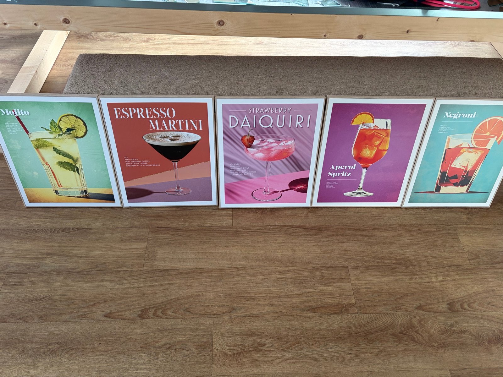 Set van 5 cocktail schilderijen - Mojito, Espresso Martini, Ophangklaar, Stilleven, Hout, Ophalen of Verzenden