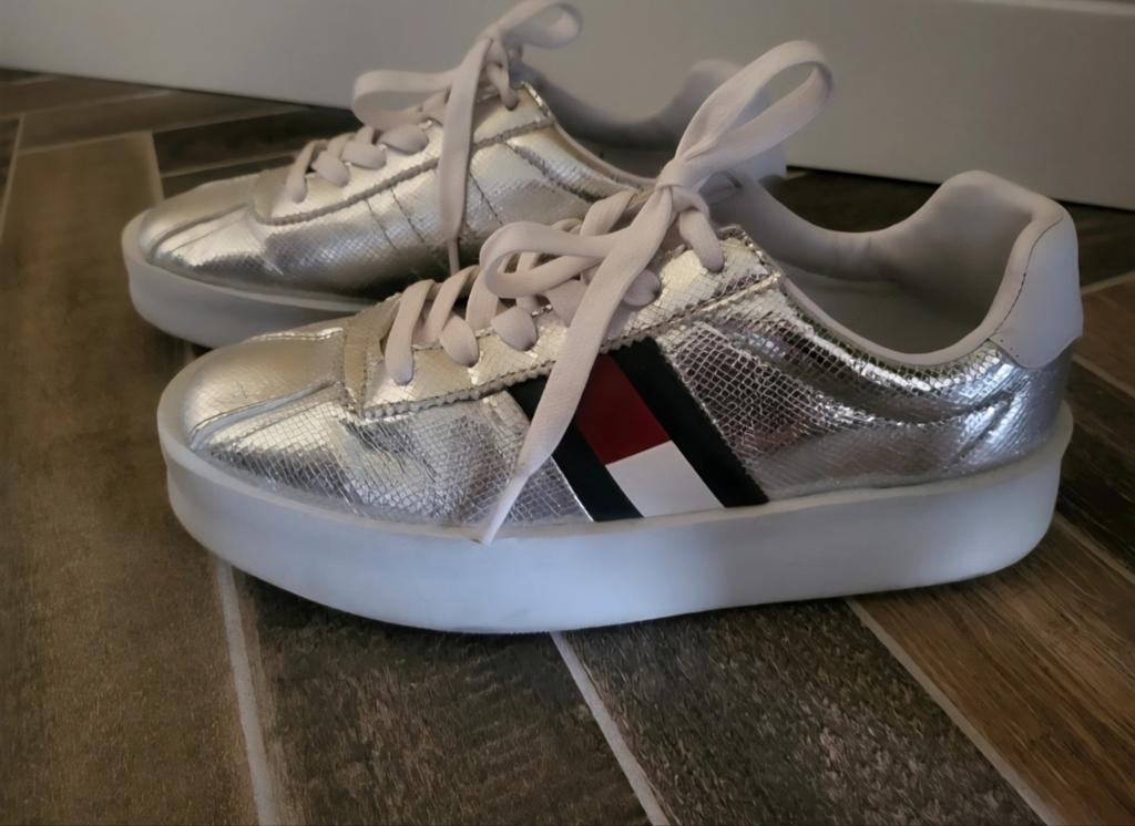 Michael Kors damesschoen, Kleding | Dames, Schoenen, Ophalen of Verzenden, Zo goed als nieuw, Overige kleuren, Sneakers of Gympen