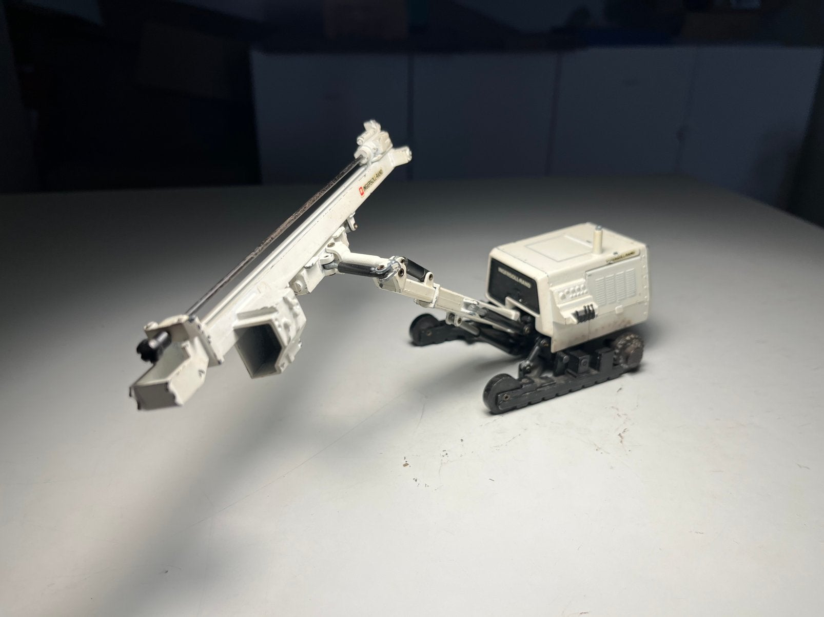 NZG Modelle - Ingersoll ECM450 Track Drill - Schaal 1:30, Ophalen of Verzenden, Gebruikt, Tractor of Landbouw, Overige merken