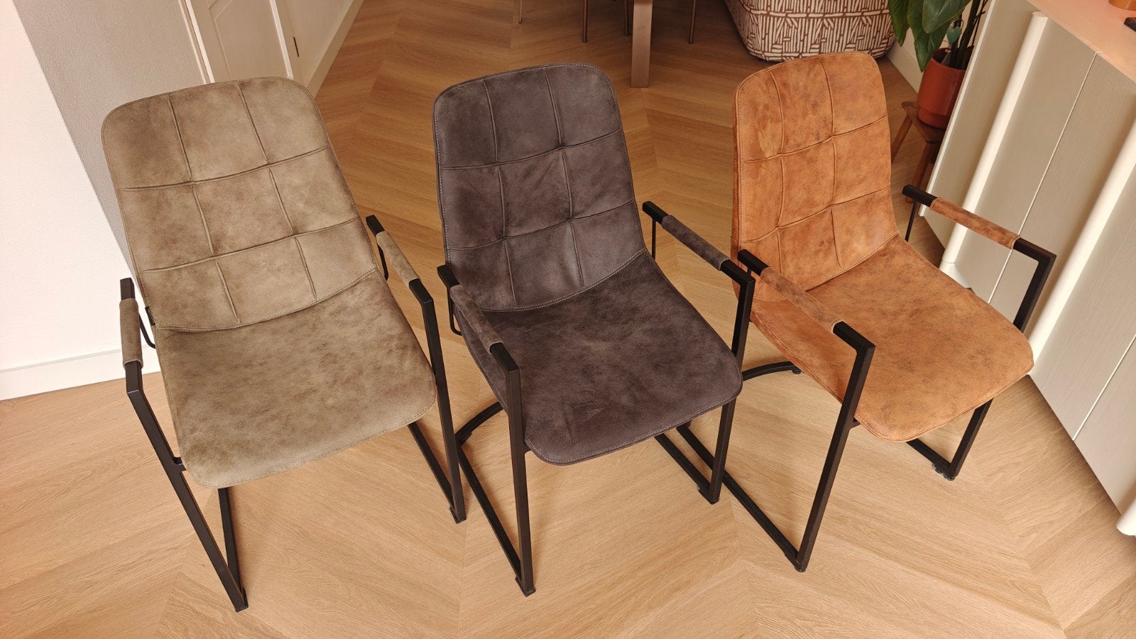 6 eetkamerstoelen met armleuning (MXSofa), Huis en Inrichting, Stoelen, Ophalen, Modern, Industrieel, Zo goed als nieuw, Stof
