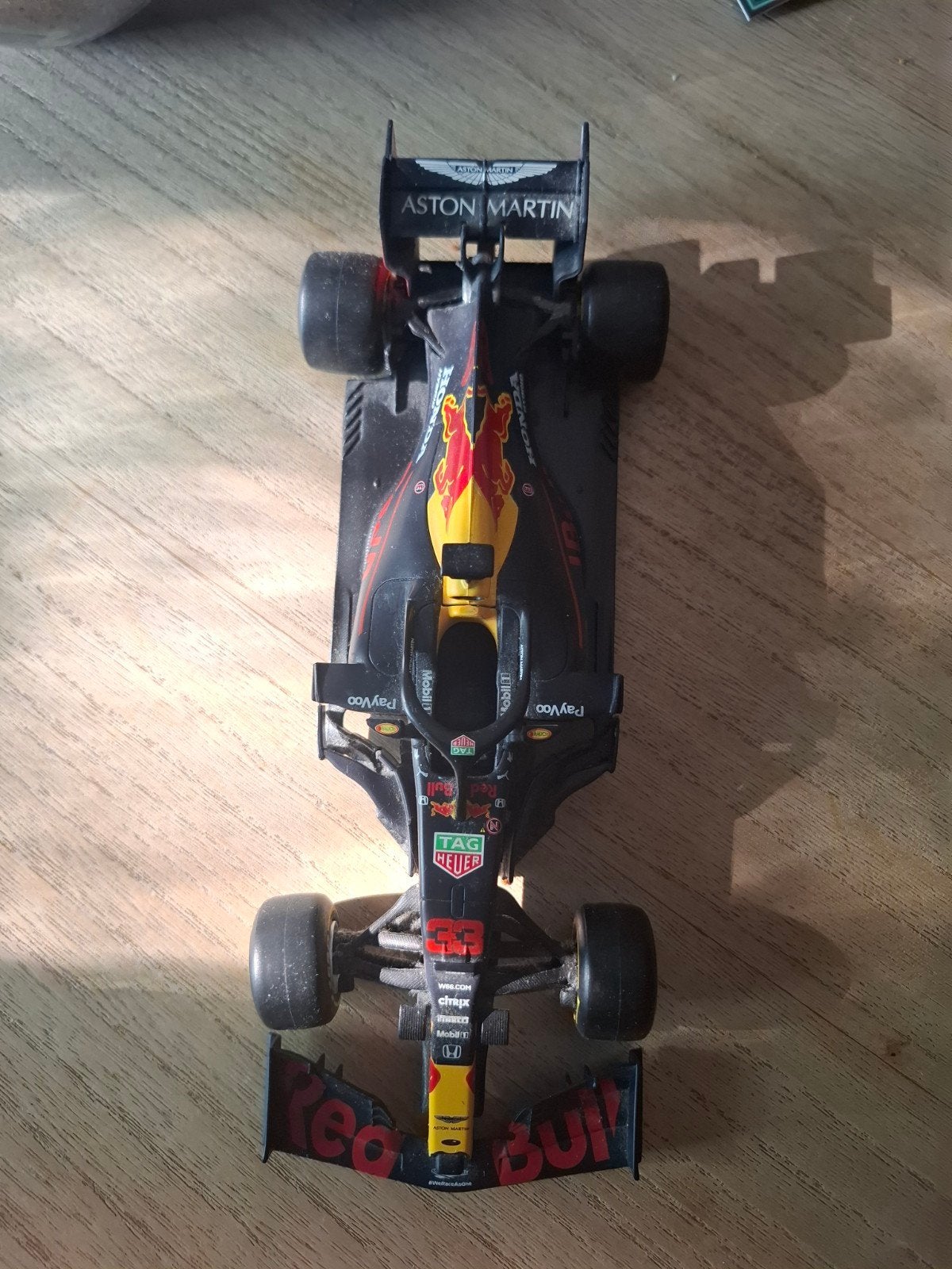 Red Bull Racing F1 modelauto - Aston Martin Honda, Ophalen, Gebruikt