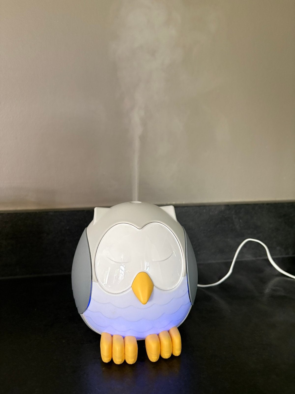 Young Living Feather the Owl diffuser – incl. adapter, Ophalen of Verzenden, Zo goed als nieuw
